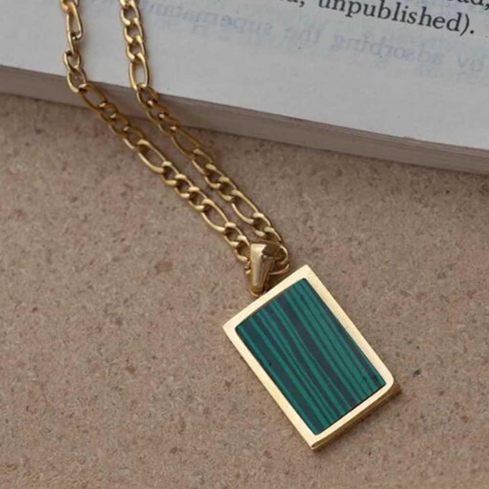 18GP Malachite Necklace - Picture 4 of 4